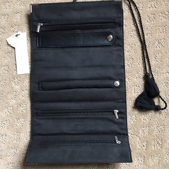 WHBM Snakeskin Travel Jewelry Roll Organizer - Picture 3 of 7